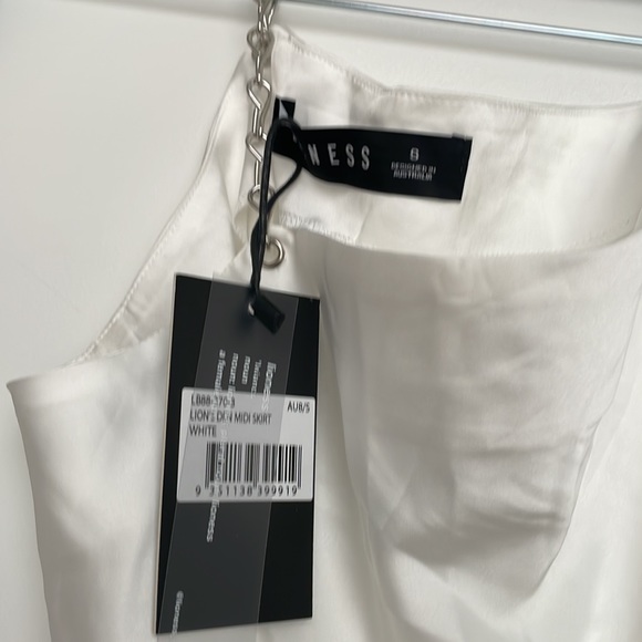 Skirt - Picture 5 of 8